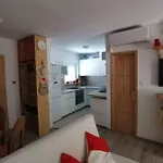 Apartament Kameleon Apartmanhaz Ev Toeltessel Balatonszárszó
