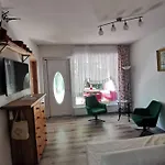 Kameleon Apartmanhaz Ev Toeltessel * Balatonszárszó