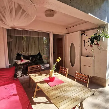 דירה Kameleon Apartmanhaz Ev Toeltessel