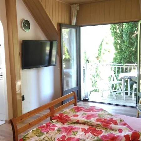 公寓 Kameleon Apartmanhaz Ev Toeltessel