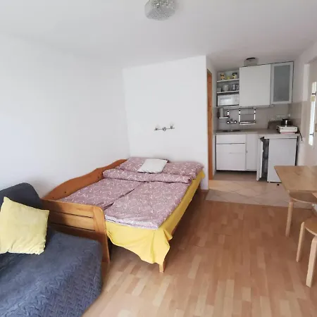 Kameleon Apartmanhaz Ev Toeltessel דירה