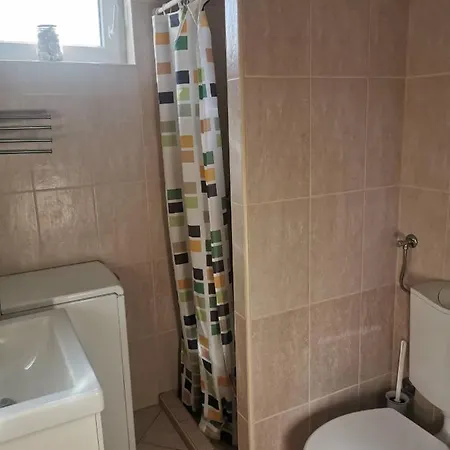 Kameleon Apartmanhaz Ev Toeltessel *