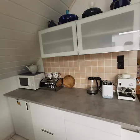 Kameleon Apartmanhaz Ev Toeltessel 아파트