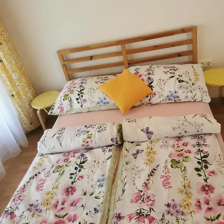 Kameleon Apartmanhaz Ev Toeltessel 아파트 *