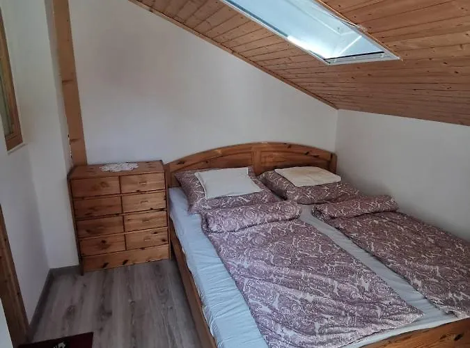 Kameleon Apartmanhaz Ev Toeltessel Apartment *