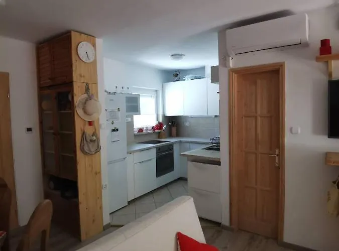 아파트 Kameleon Apartmanhaz Ev Toeltessel Balatonszárszó