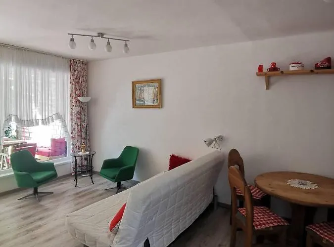 Kameleon Apartmanhaz Ev Toeltessel 아파트