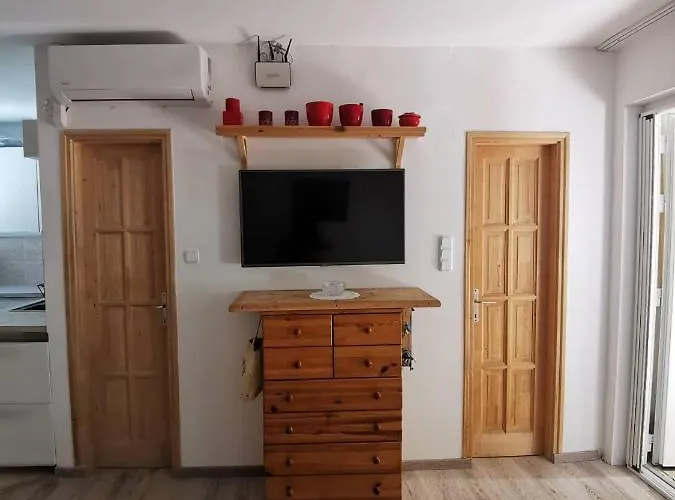 Kameleon Apartmanhaz Ev Toeltessel 아파트